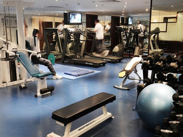 CrownePlazaJeddah-Gym.jpg