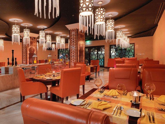 CrownePlazaJeddah-Restaurant.jpg