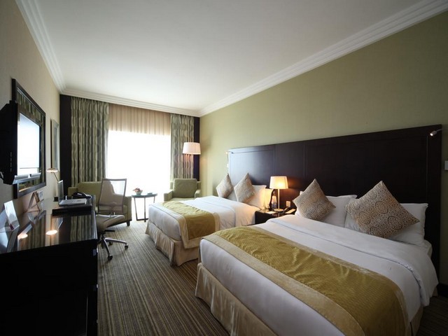 CrownePlazaJeddah-Room2.jpg