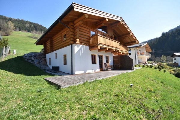 Chalets-Zellamsee1-Copy.jpg