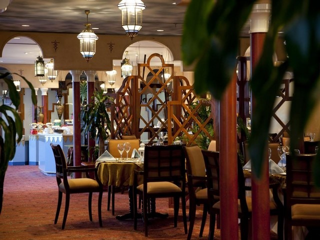 HotelAlKhozama-Restaurant.jpg