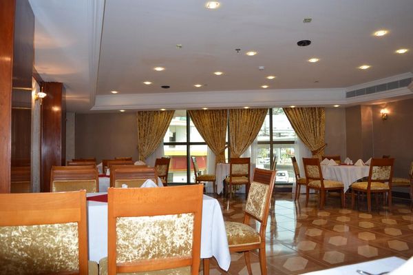 Al-Bustan-Hotel-Jeddah4.jpg