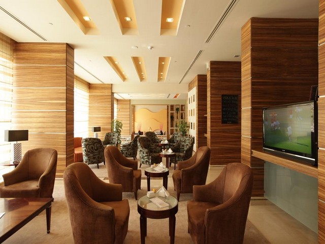 HiltonGardenInnRiyadh-Cafe.jpg