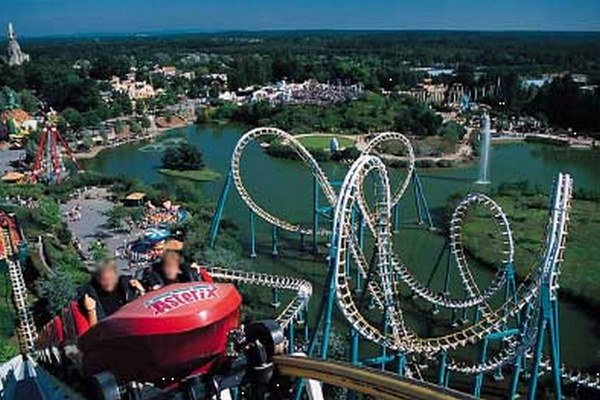 Paris-Amusement-Park1-Copy.jpg