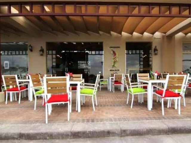 AlkhaimahThemePark-Restaurant.jpg