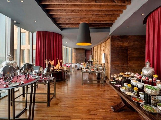 BurjRafalHotelKempinskiRiyadh-Restaurant.jpg