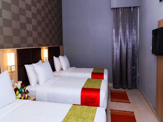 FloraSquareHotel-Room2.jpg