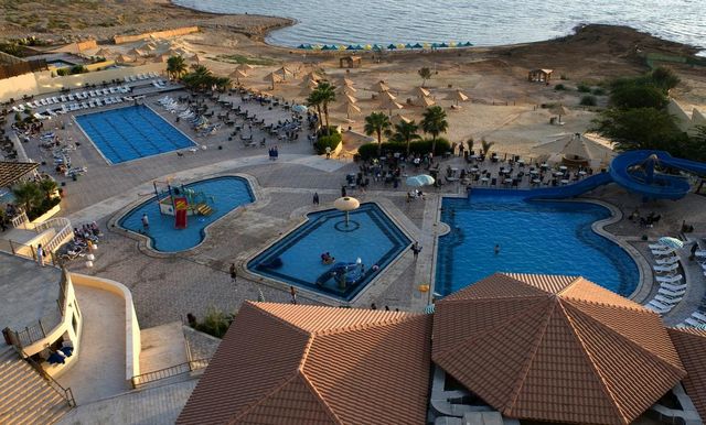 dead-sea-spa-resort.jpg