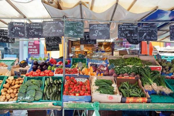 Marche-market-in-Paris1-Copy.jpg