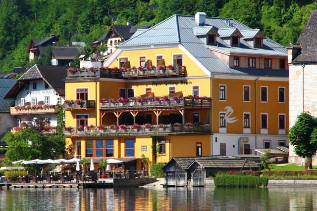 hallstatt-hotels-1.jpg