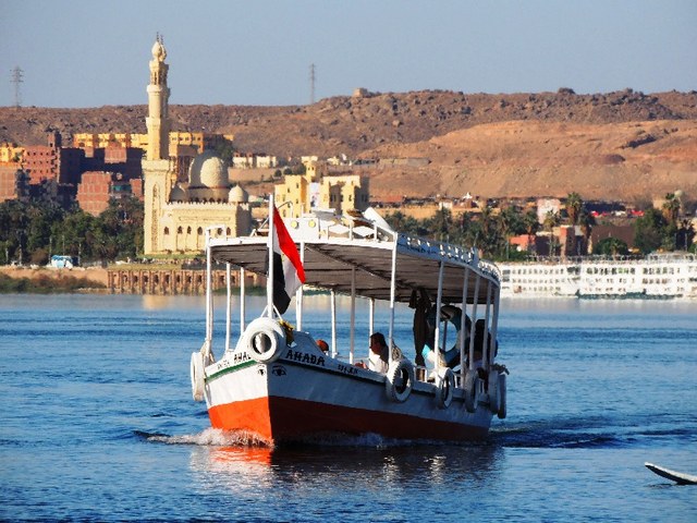 Elephantine-Island-Cruise.jpg