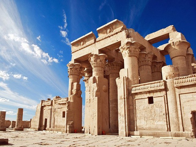 Temple-of-Kom-Ombo-OutsideTour.jpg