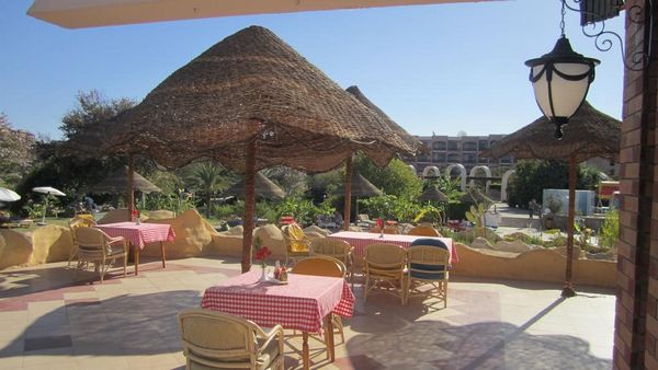 Pyramisa-Isis-Island-Resort-Aswan4-1.jpg