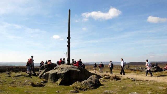 Stanage-pole.jpg