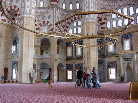 The-central-mosque-of-Sabanci.jpg