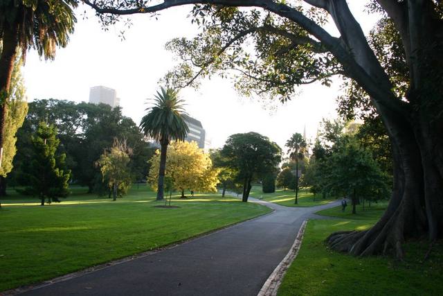 Fitzroy-Gardens-melbourne-5.jpg