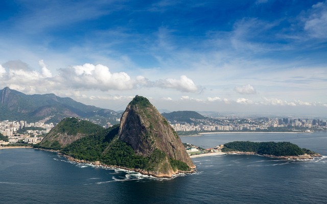 Sugarloaf-Mountain-Rio-de-Janeiro-3.jpg