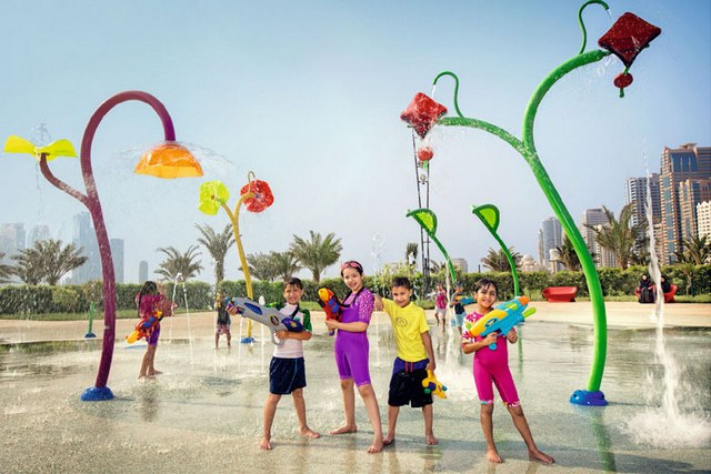 Al-Majaz-Splash-Park-Sharjah-2.jpg