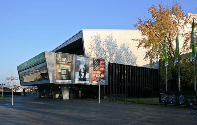 theater-bonn-opera-house-1.jpg