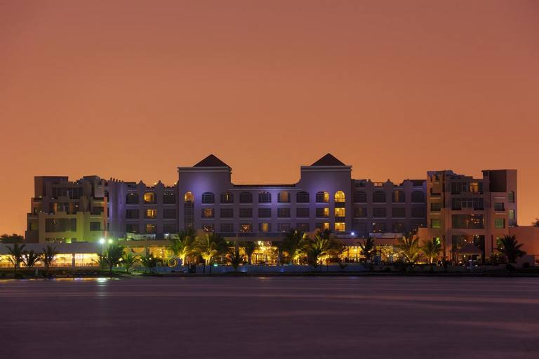 movenpick-hotel-yanbu-1.jpg