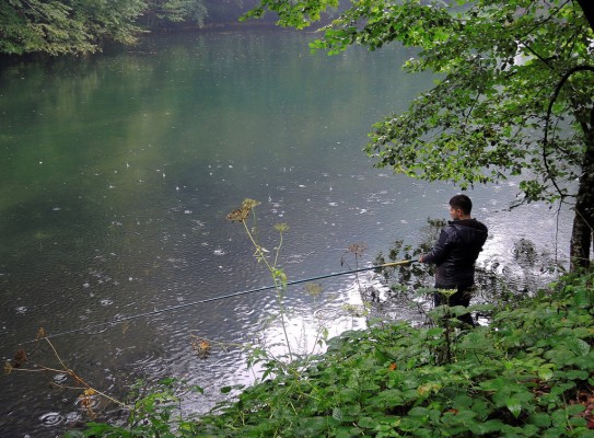 Fishing-at-seven-lakes-national-park.jpg