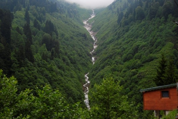 Gelin-tulu-waterfall.jpg