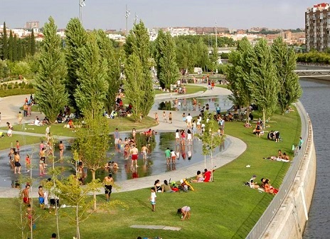 Madrid-R%C3%ADo-Park-Picnic.jpg