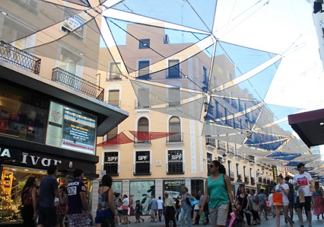 Puerta-Del-Sol-Shops.jpg