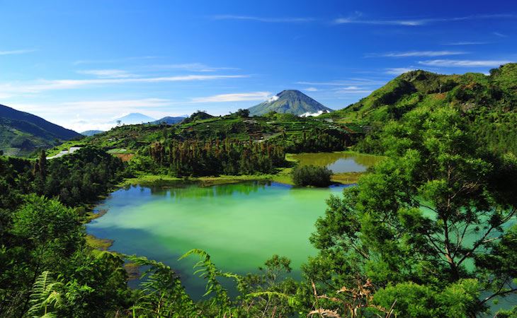 telaga-warna-lake-dieng-.jpg