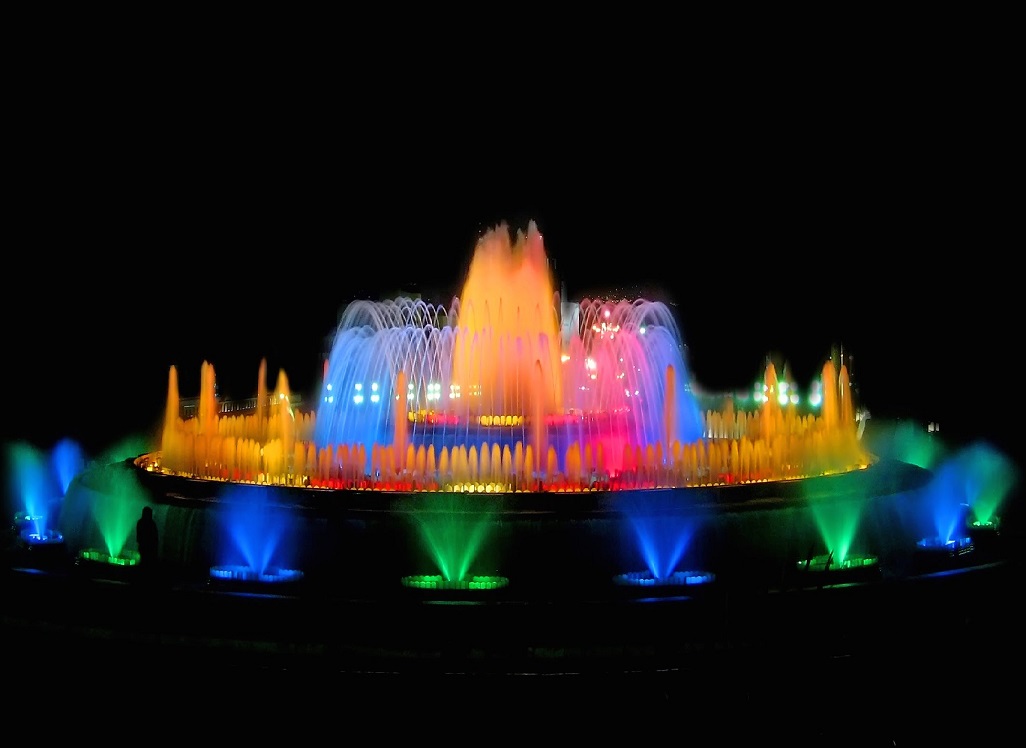 Plaza-De-Espana-MagicFountain.jpg