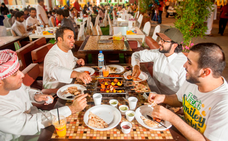 Restaurants-at-the-global-village-at-Dubai.jpg