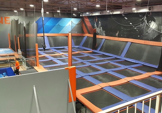 SkyZone-Trampoline-Park-JumpingHalls.jpg