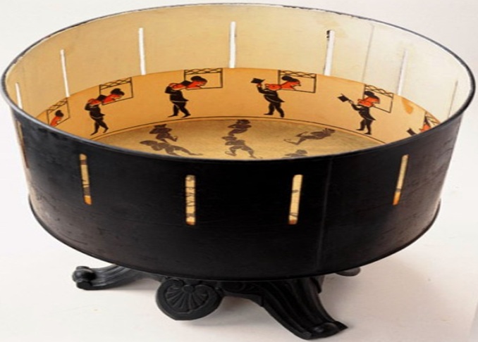 Rahmi-M-Ko%C3%A7-Museum-Zoetrope.jpg