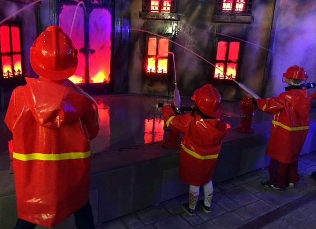 KidZania-Istanbul-Firemen.jpg