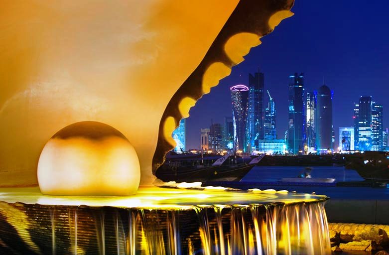 Doha-Corniche-ThePearlMonument.jpg