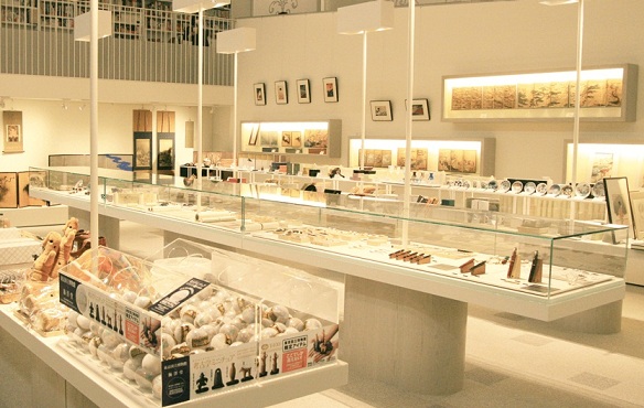 Tokyo-National-Museum-GiftShop.jpg