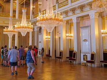 Royal-Palace-GuidedTour.jpg