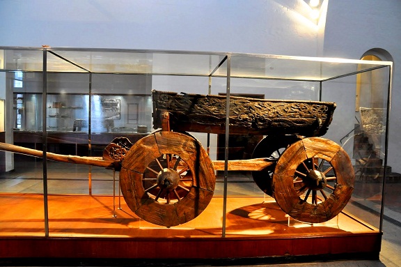 Viking-Ship-Museum-Cart.jpg