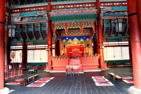 Gyeongbok-Palace..jpg