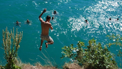 Lake-Annecy-ClearWater-Diving.jpg