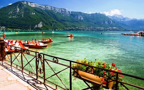 Lake-Annecy-ClearWater-Paddling.jpg