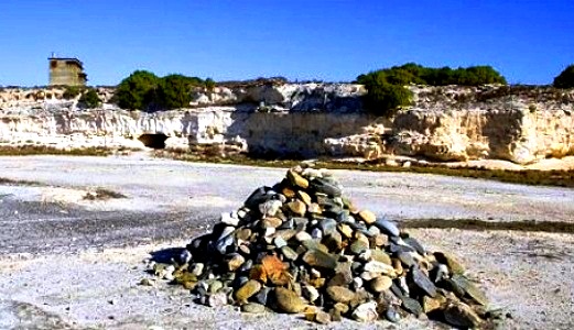 Robben-Island-LimeQuarry.jpg