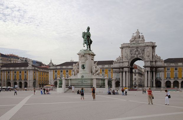 commerce-square-in-lisbon-3.jpg