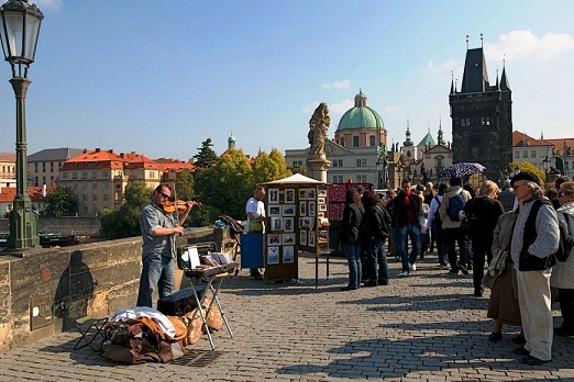 Charles-Bridge-OnTheBridge.jpg