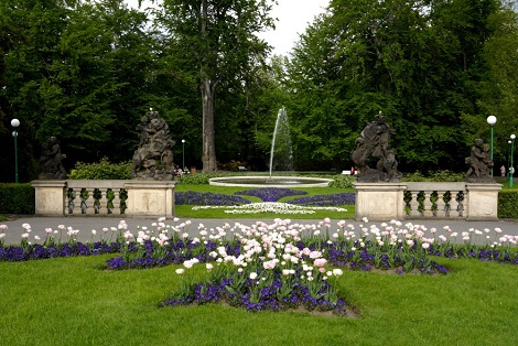 Prague-Castle-RoyalGardens.jpg