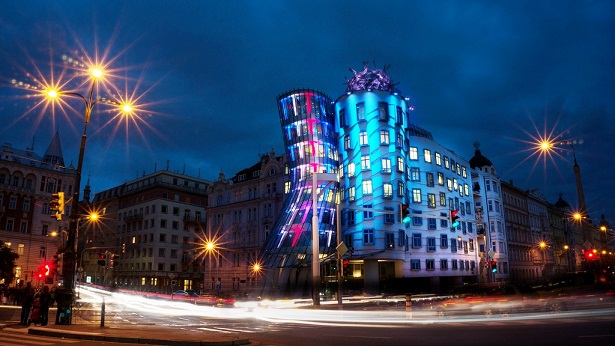 Dancing-House-NightView.jpg