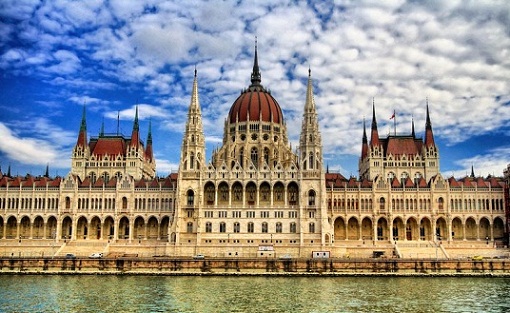 Hungarian-Parliament-Building-View.jpg