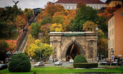 Chain-Bridge-AdamClarkSquare.jpg