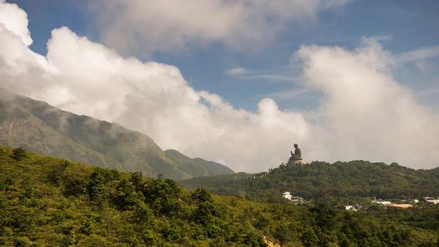 Tian-Tan-Buddha-4.jpg