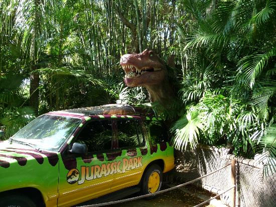 Islands-Of-Adventure-JurassicPark.jpg